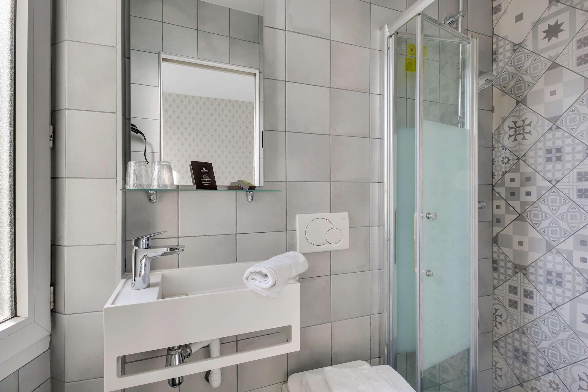 Hotel Riviera Elysees Paris Exterior photo
