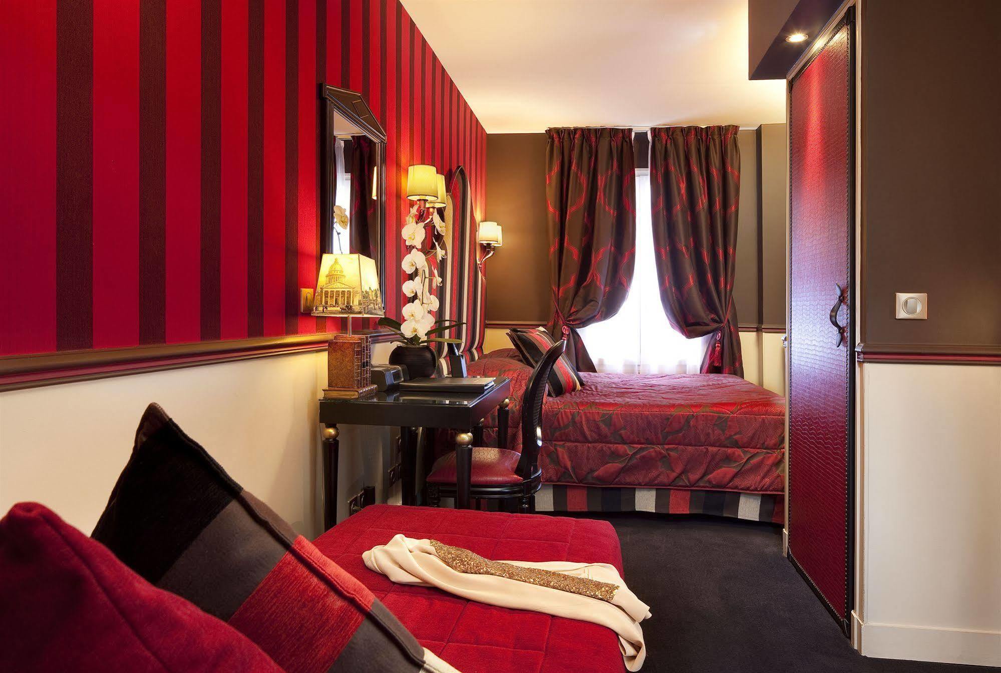Hotel Riviera Elysees Paris Exterior photo